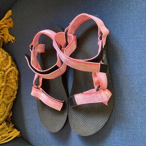 TEVA PINK SPORT SANDALS SZ 9